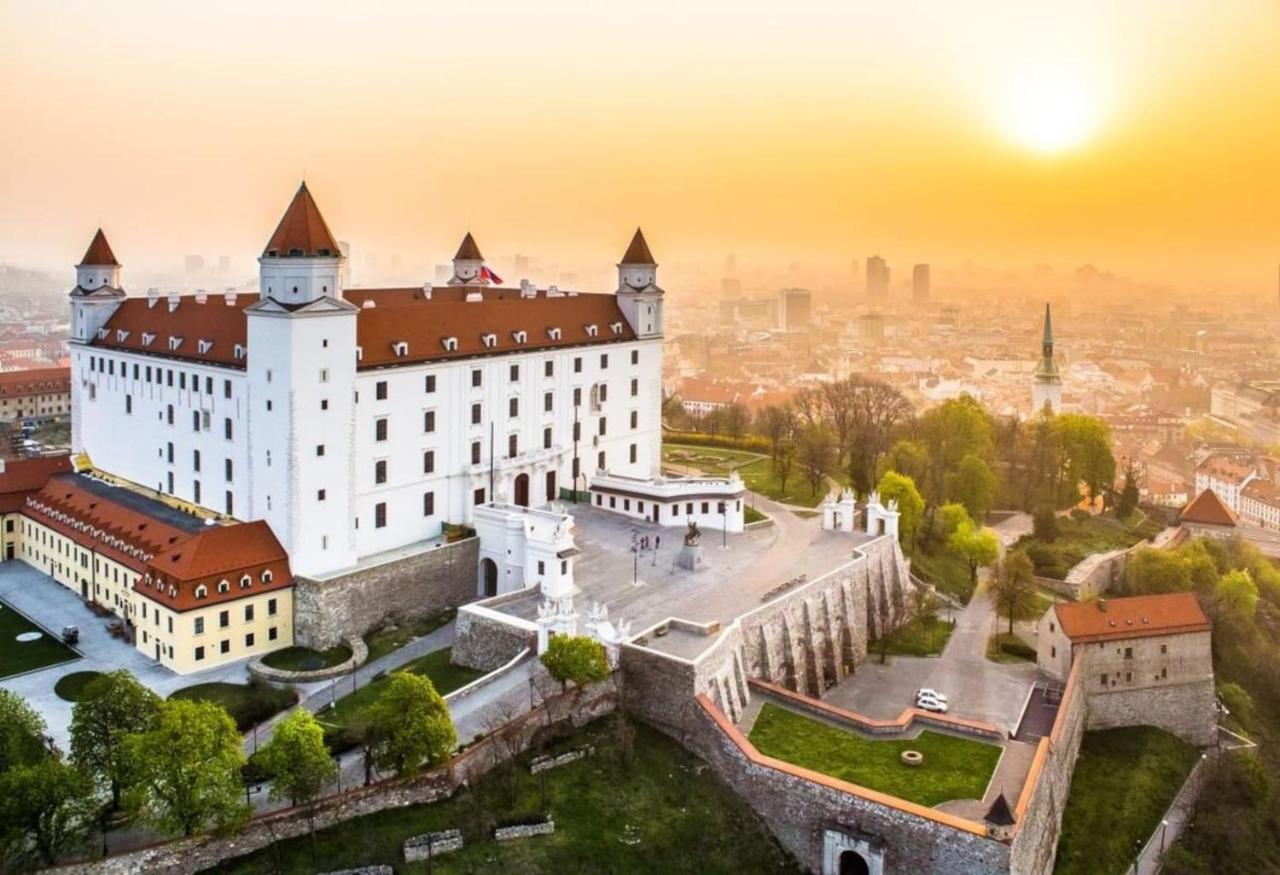 Second Home In Heart Of Bratislava Exterior photo