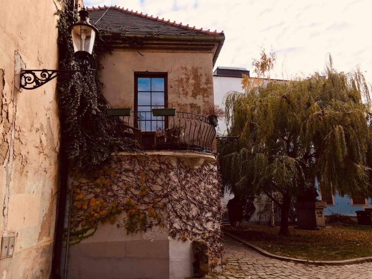 Second Home In Heart Of Bratislava Exterior photo