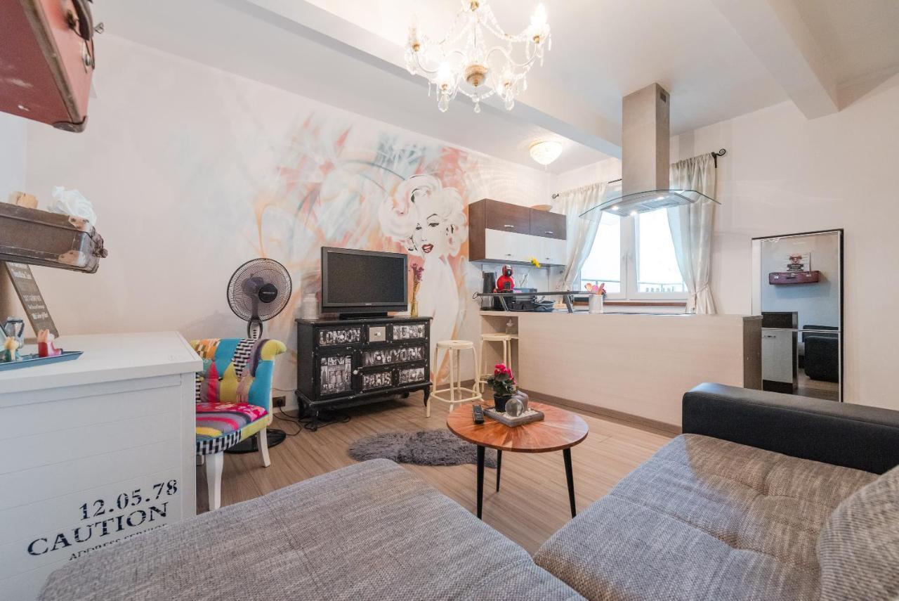 Second Home In Heart Of Bratislava Exterior photo